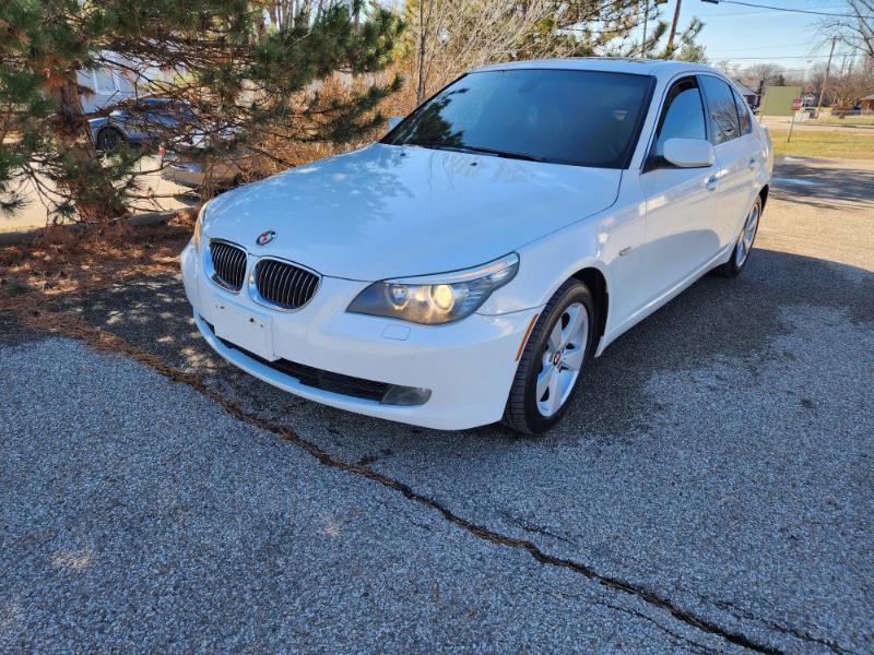 BMW 5-Series 528xi 2008