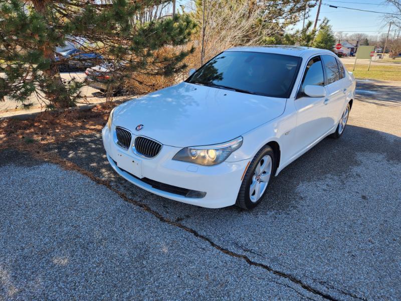 BMW 5-Series 528xi 2008