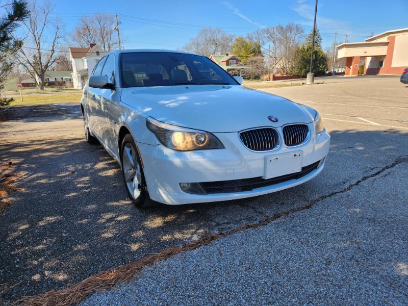 BMW 5-Series 528xi 2008