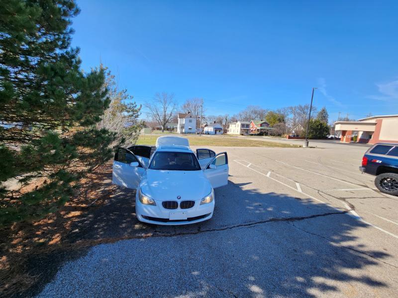 BMW 5-Series 528xi 2008