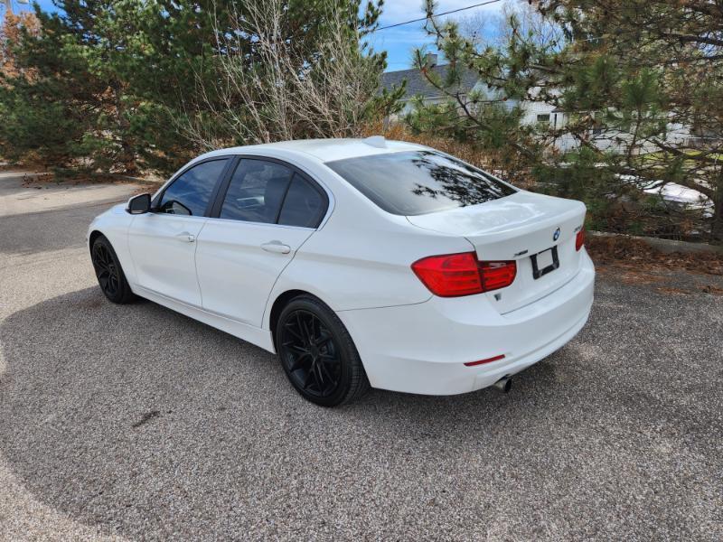 BMW 3-Series 320i xDrive 2015