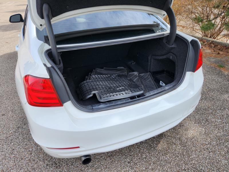 BMW 3-Series 320i xDrive 2015