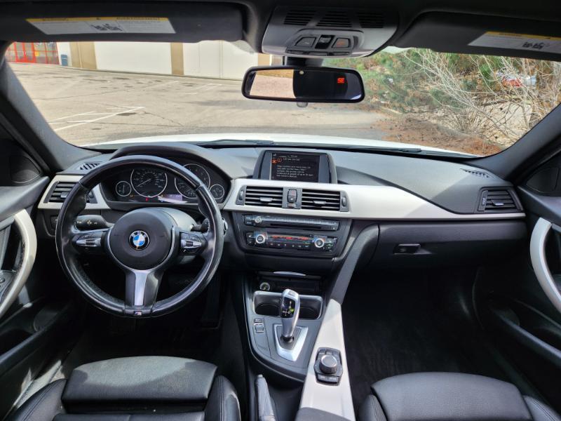 BMW 3-Series 320i xDrive 2015