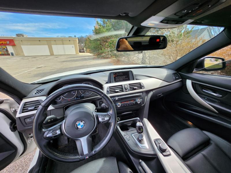BMW 3-Series 320i xDrive 2015