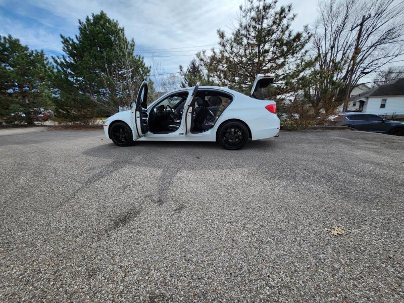 BMW 3-Series 320i xDrive 2015