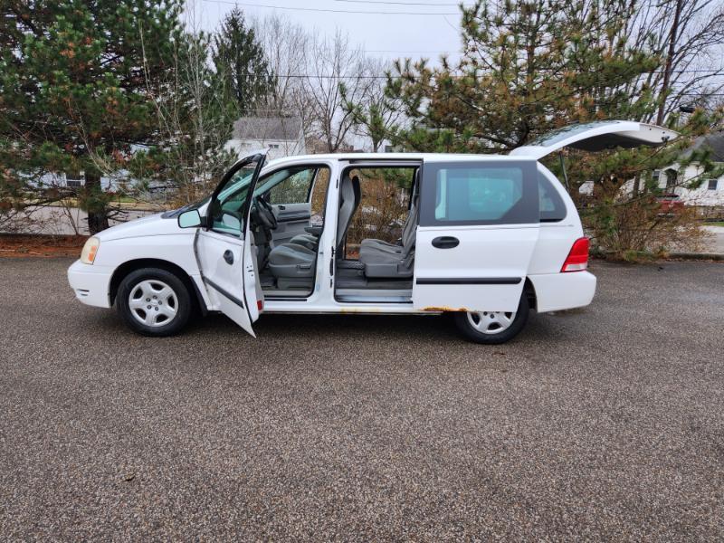 Ford Freestar S 2005