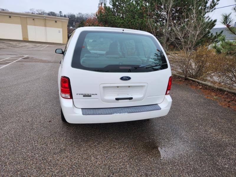Ford Freestar S 2005