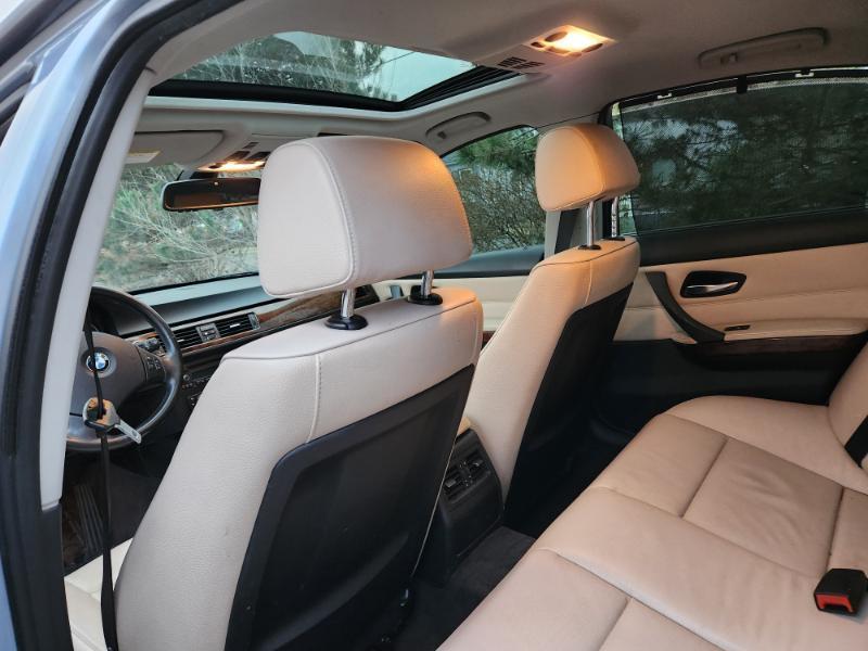 BMW 3-Series 328i xDrive 2011