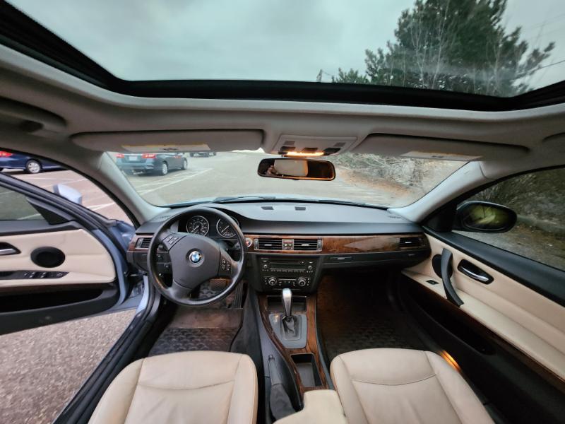 BMW 3-Series 328i xDrive 2011