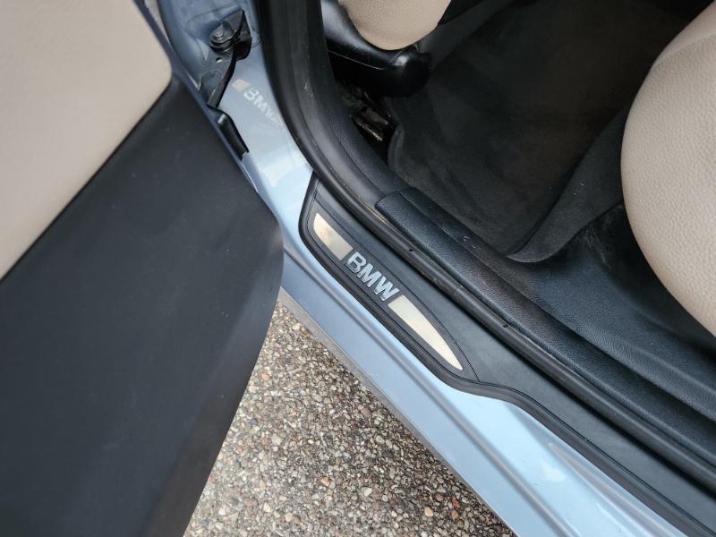 BMW 3-Series 328i xDrive 2011