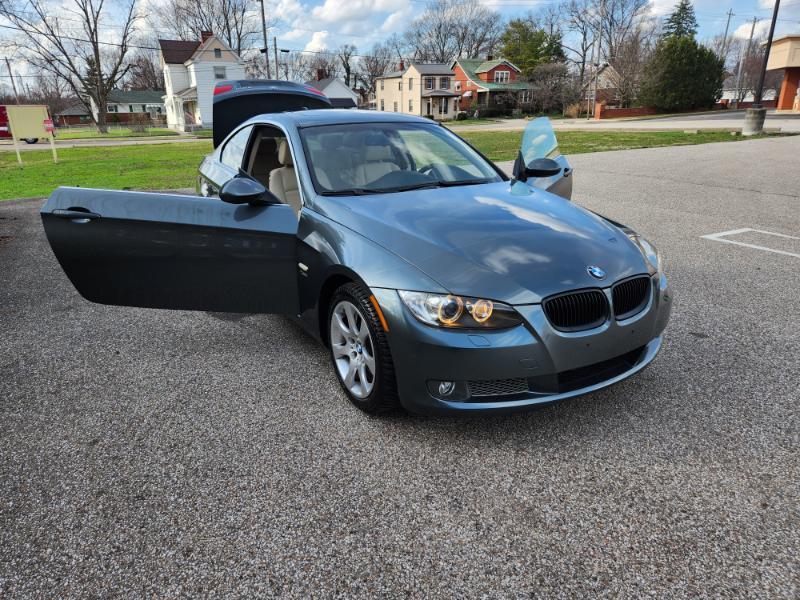 BMW 3-Series 335xi Coupe 2009