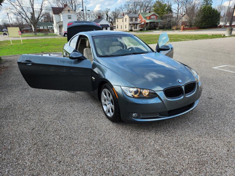 BMW 3-Series 335xi Coupe 2009