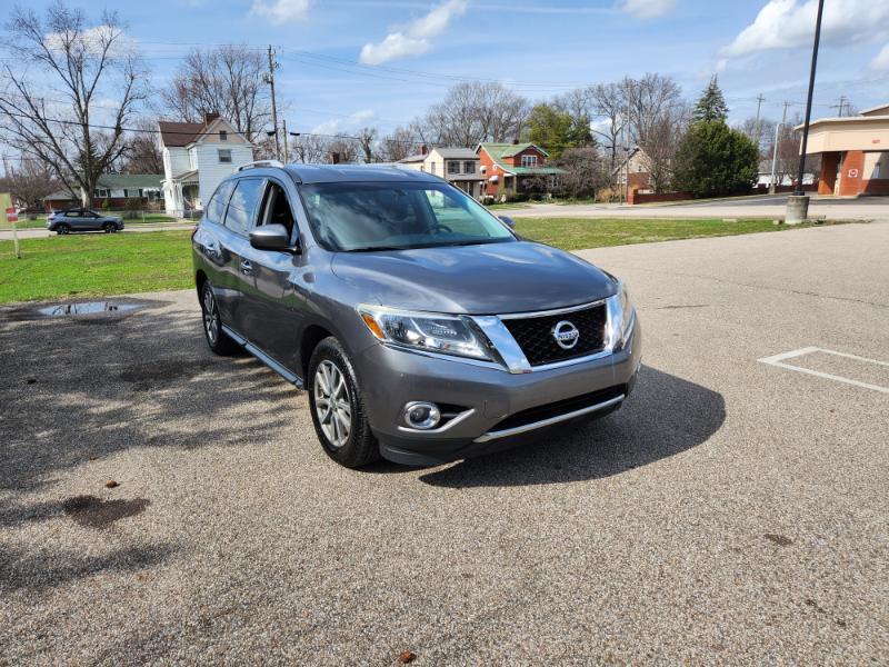 Nissan Pathfinder Platinum 4WD 2016