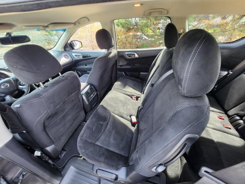 Nissan Pathfinder Platinum 4WD 2016