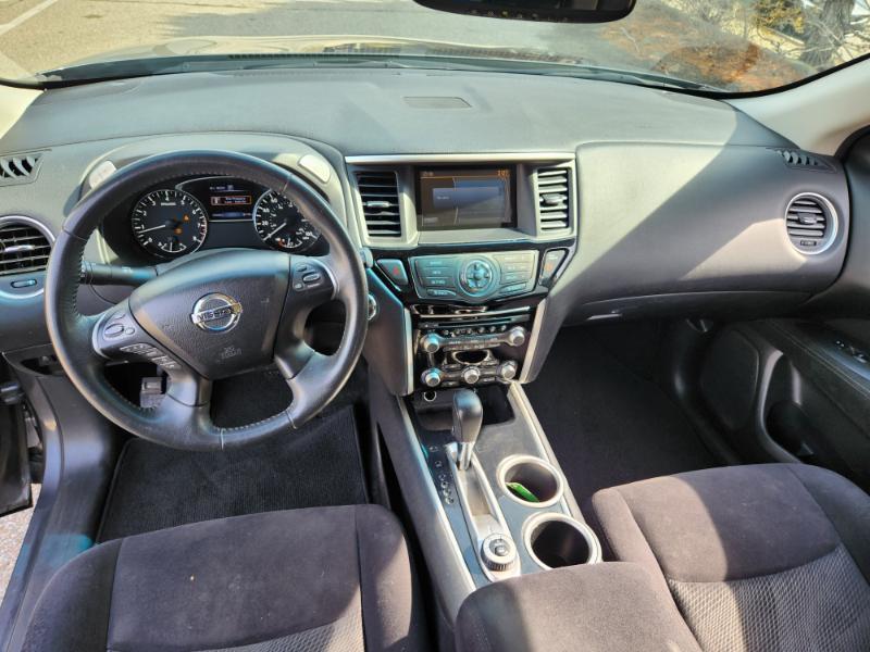 Nissan Pathfinder Platinum 4WD 2016