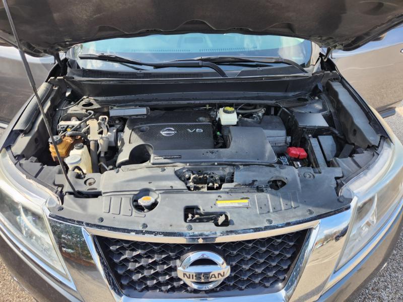 Nissan Pathfinder Platinum 4WD 2016