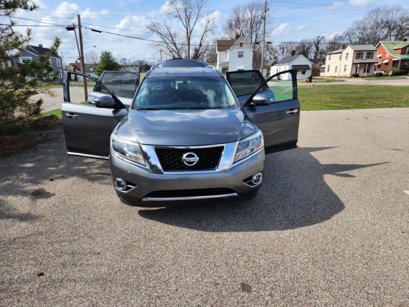 Nissan Pathfinder Platinum 4WD 2016