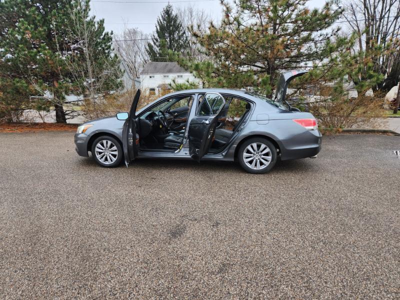 Honda Accord EX-L V6 Sedan AT 2012