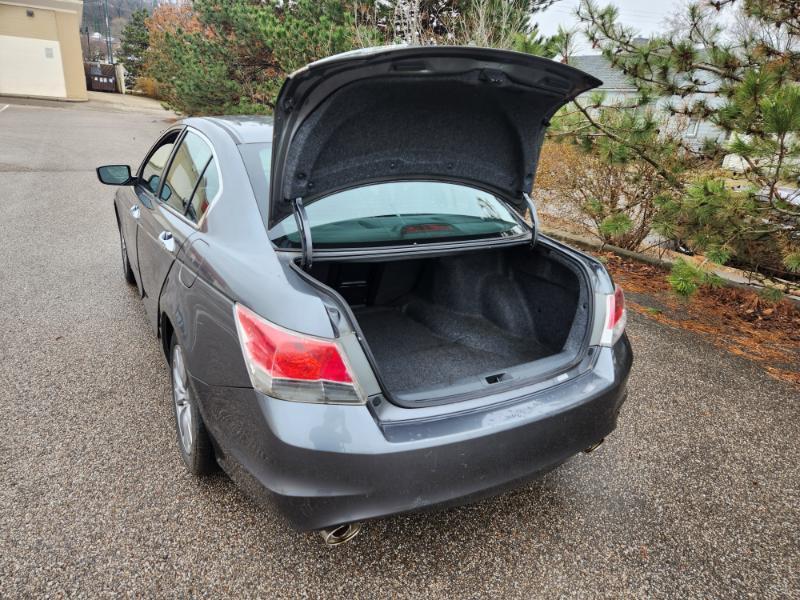 Honda Accord EX-L V6 Sedan AT 2012