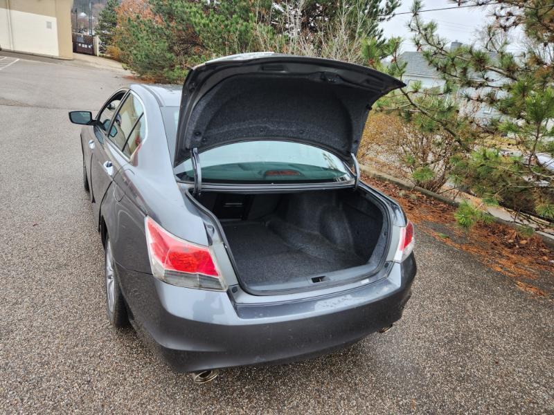 Honda Accord EX-L V6 Sedan AT 2012