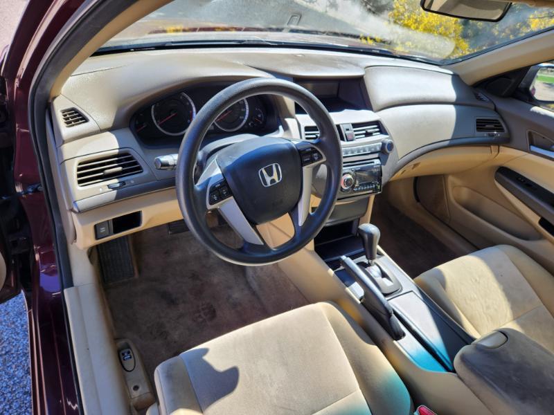 Honda Accord LX sedan AT 2010