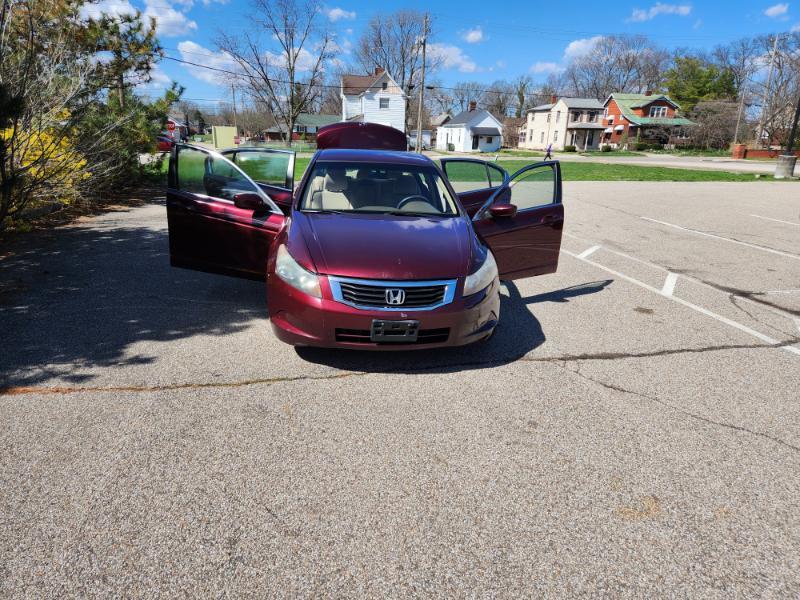 Honda Accord LX sedan AT 2010