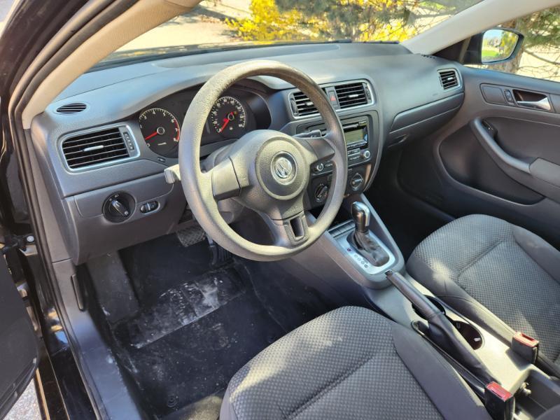 Volkswagen Jetta S 2011