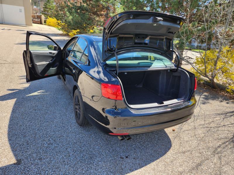 Volkswagen Jetta S 2011