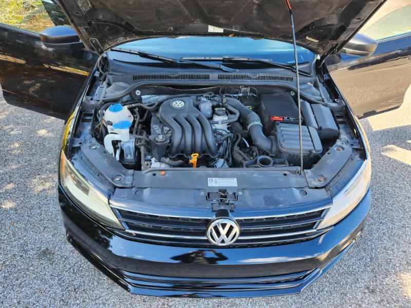 Volkswagen Jetta S 2011
