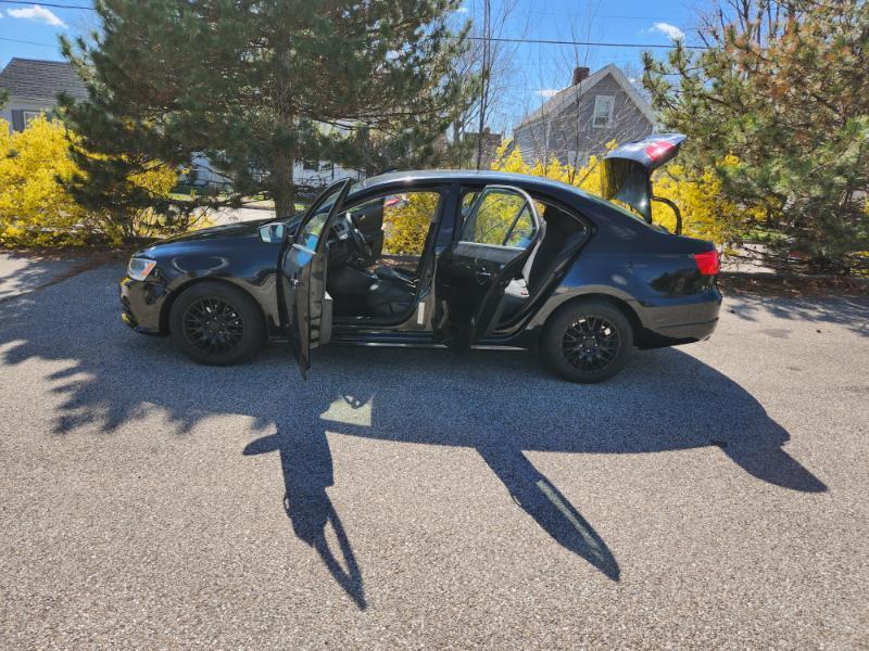 Volkswagen Jetta S 2011