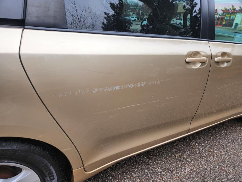 Toyota Sienna LE 8-Pass V6 2011