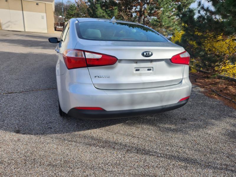 Kia Forte LX w/Popular Package 2016