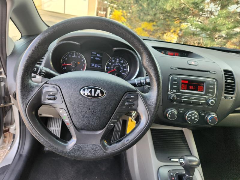 Kia Forte LX w/Popular Package 2016