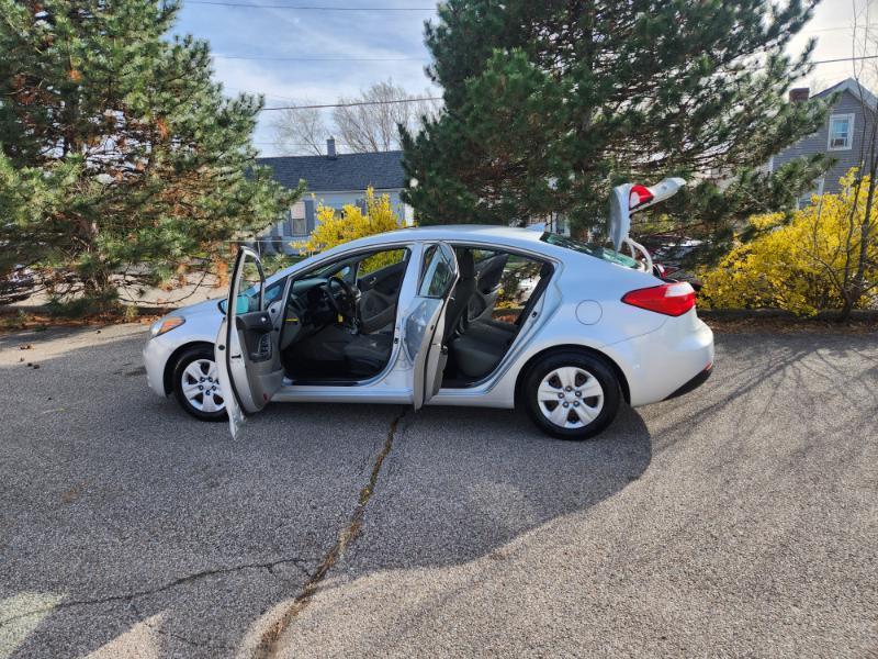 Kia Forte LX w/Popular Package 2016