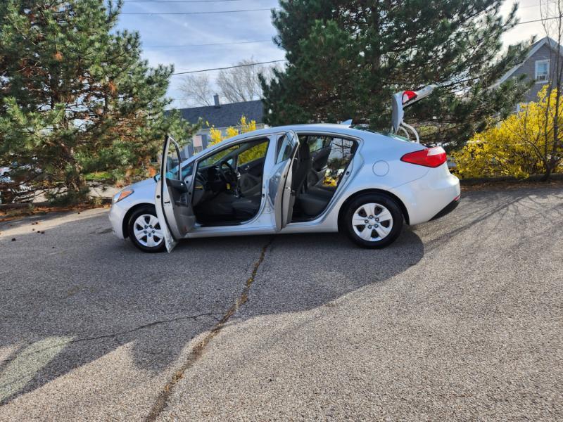 Kia Forte LX w/Popular Package 2016