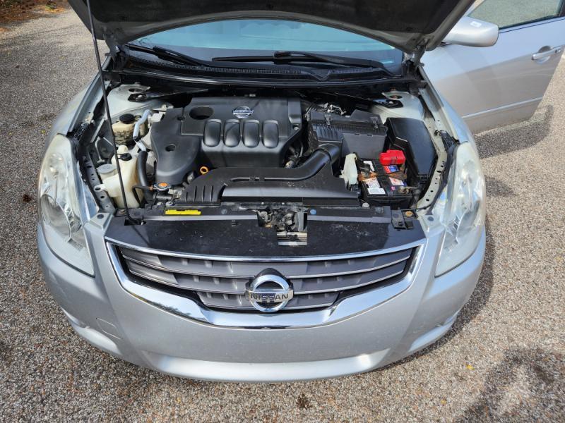 Nissan Altima 2.5 S 2010