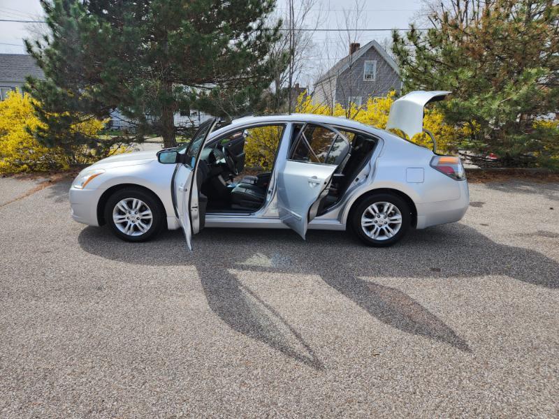 Nissan Altima 2.5 S 2010