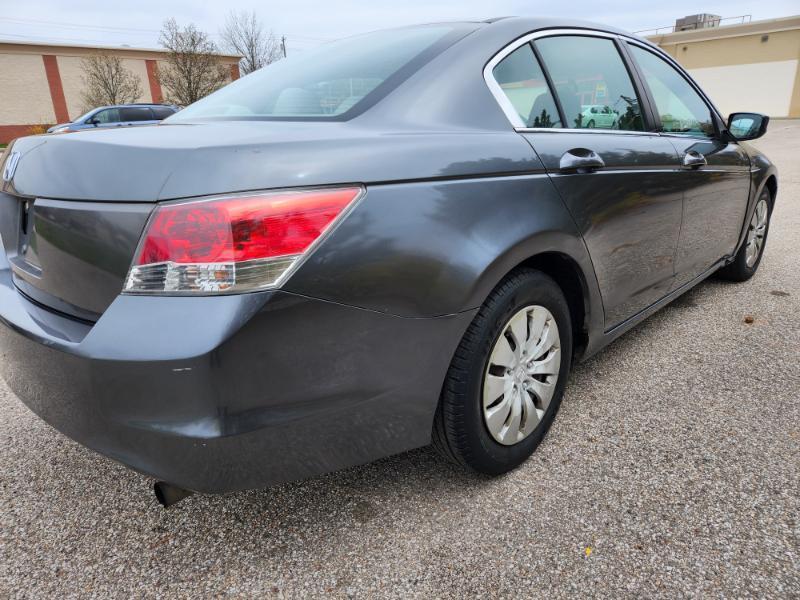 Honda Accord LX sedan AT 2009