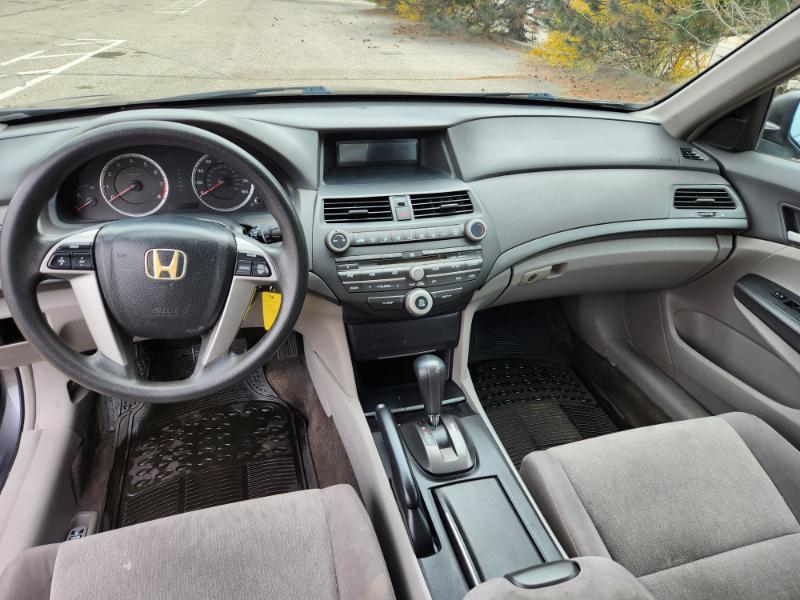 Honda Accord LX sedan AT 2009