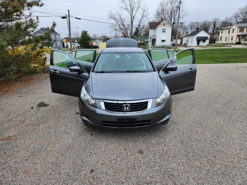 Honda Accord LX sedan AT 2009