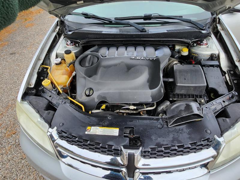 Dodge Avenger Lux 2011