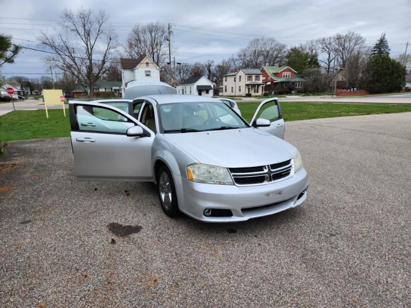 Dodge Avenger Lux 2011