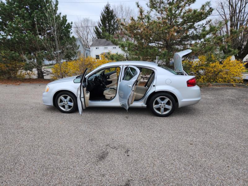 Dodge Avenger Lux 2011