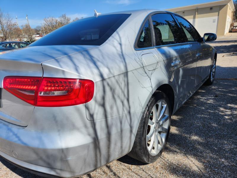 Audi A4 2.0T Sedan quattro Tiptronic 2013