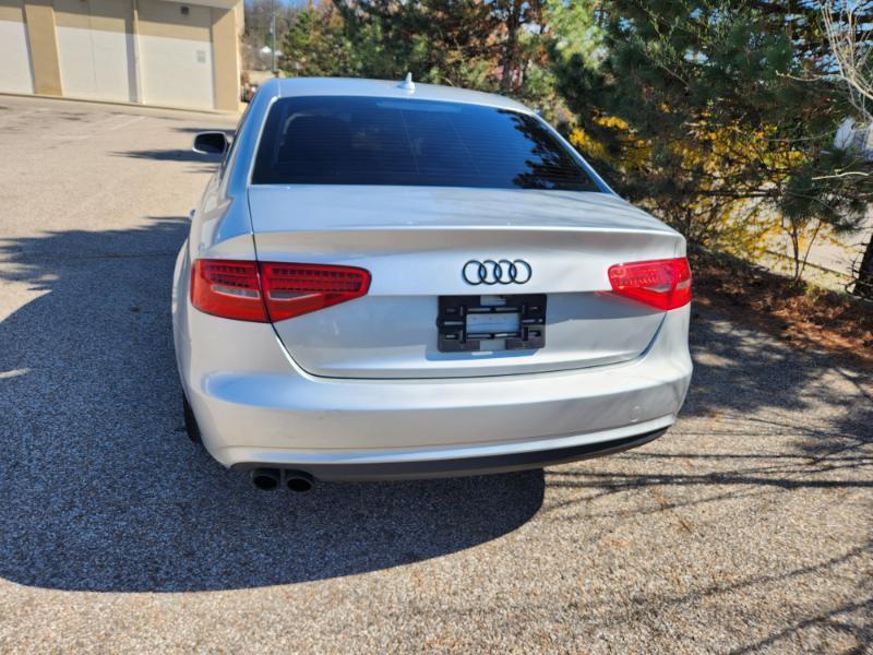 Audi A4 2.0T Sedan quattro Tiptronic 2013