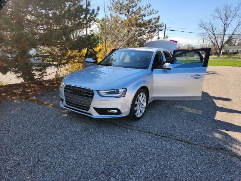 Audi A4 2.0T Sedan quattro Tiptronic 2013