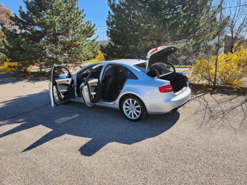 Audi A4 2.0T Sedan quattro Tiptronic 2013