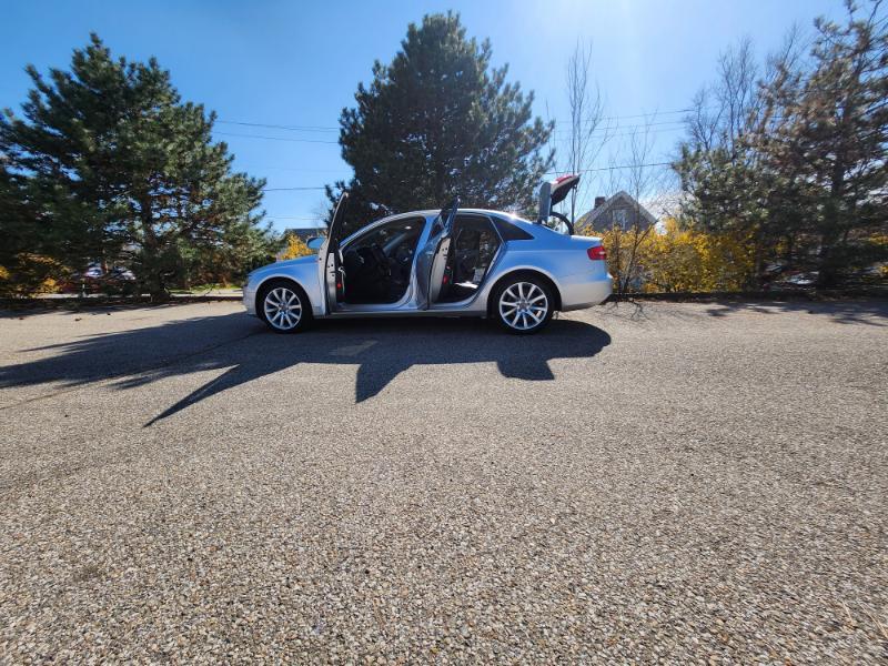 Audi A4 2.0T Sedan quattro Tiptronic 2013