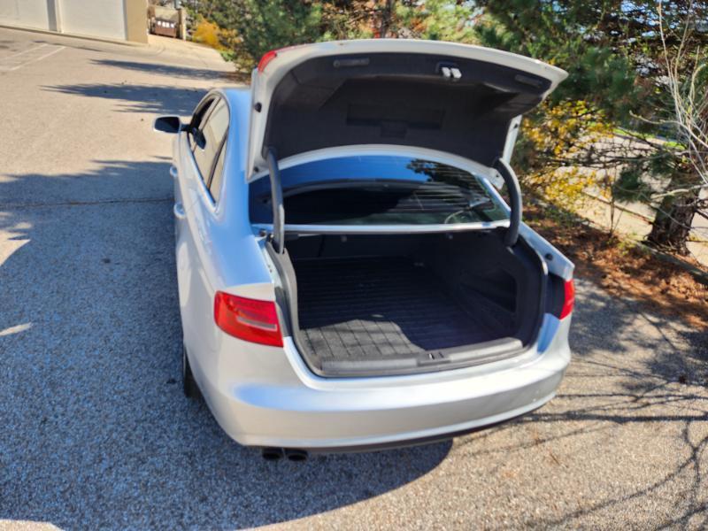 Audi A4 2.0T Sedan quattro Tiptronic 2013