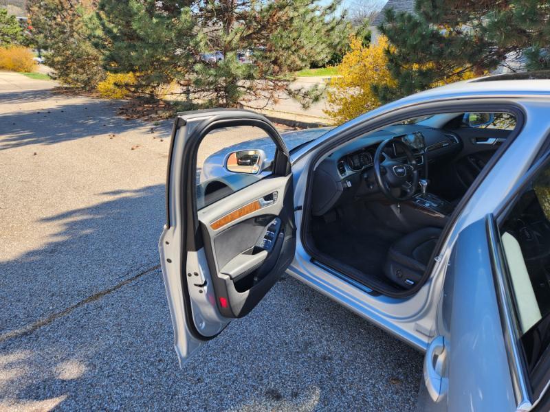 Audi A4 2.0T Sedan quattro Tiptronic 2013